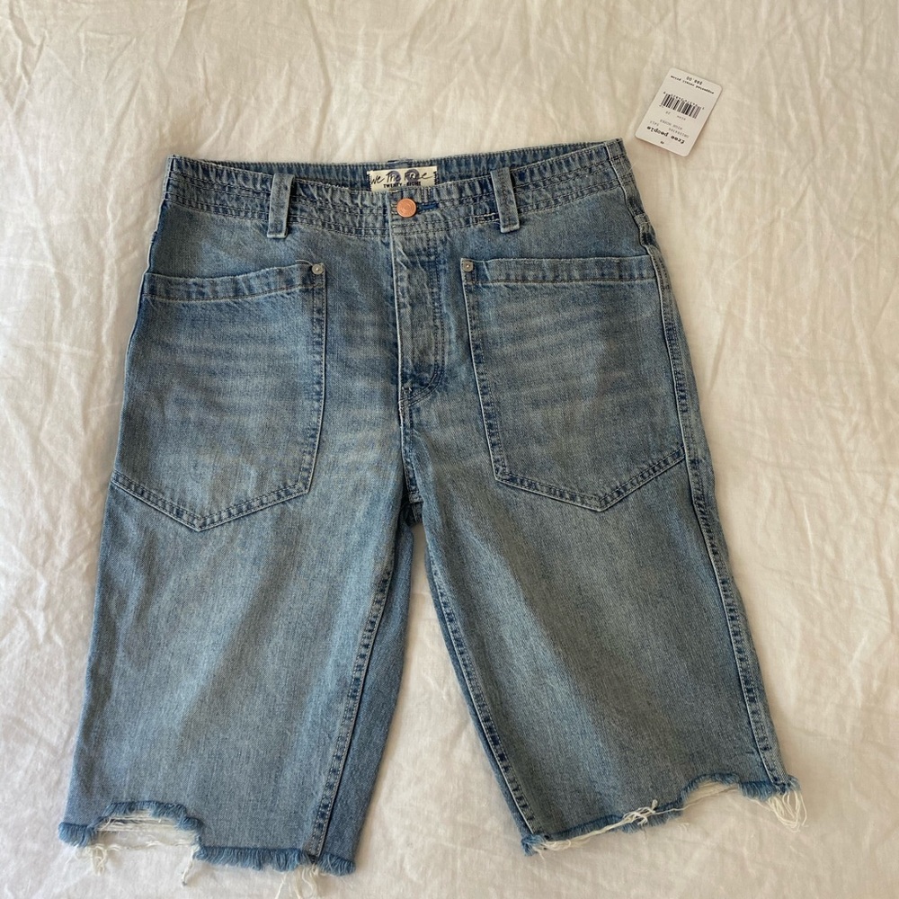 NWT Free people High Waisted Ripped hem Shorts